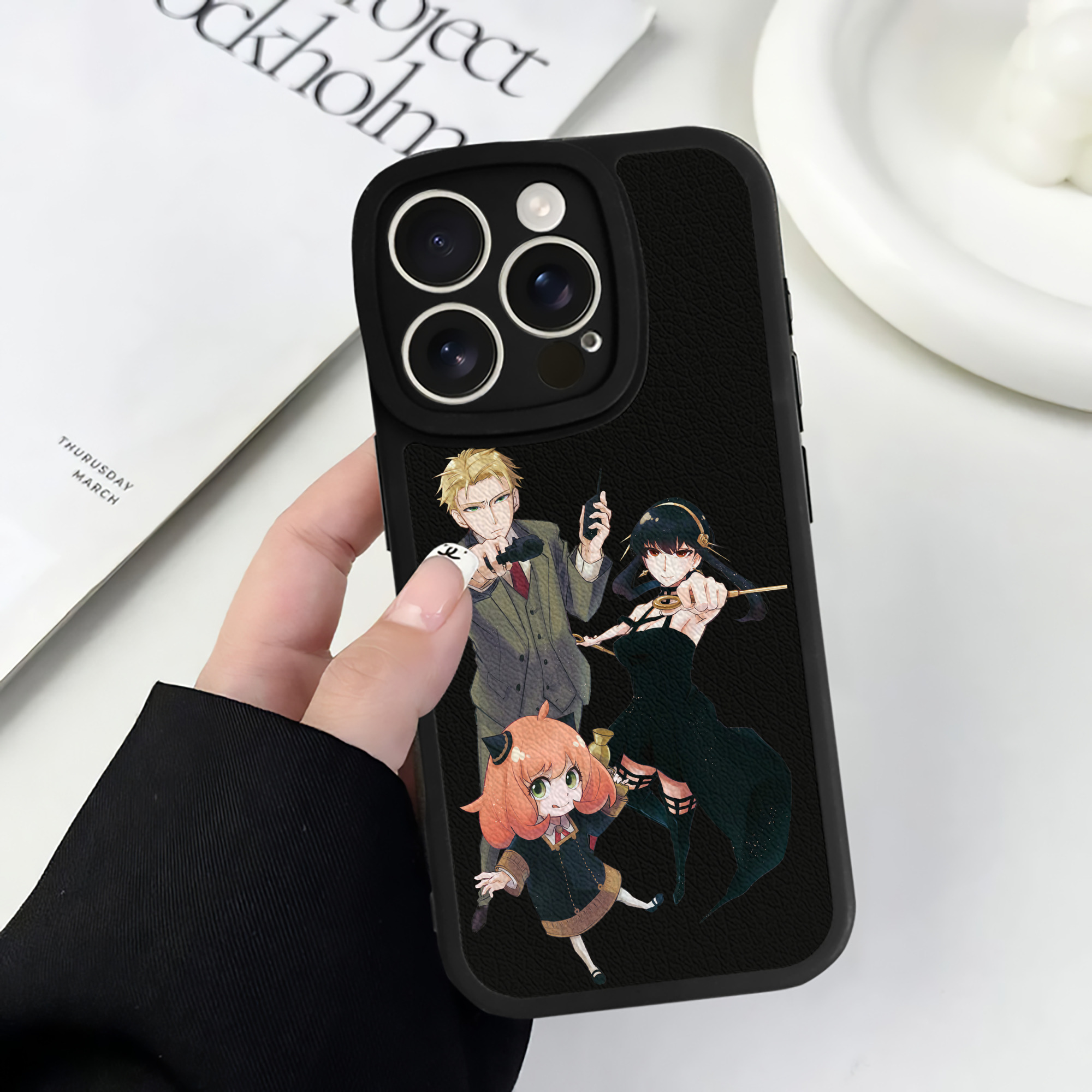 （画像用） SPY×FAMILY间谍家家酒 【iPhone 16シリーズ対応】シリコンスマホケース（レザー調） 材質：シリコン